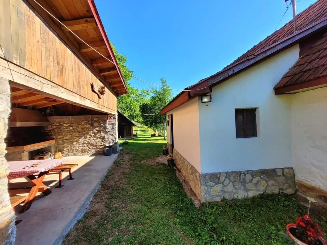 Etno Guest House Lalovic Tjentiste Buitenkant foto