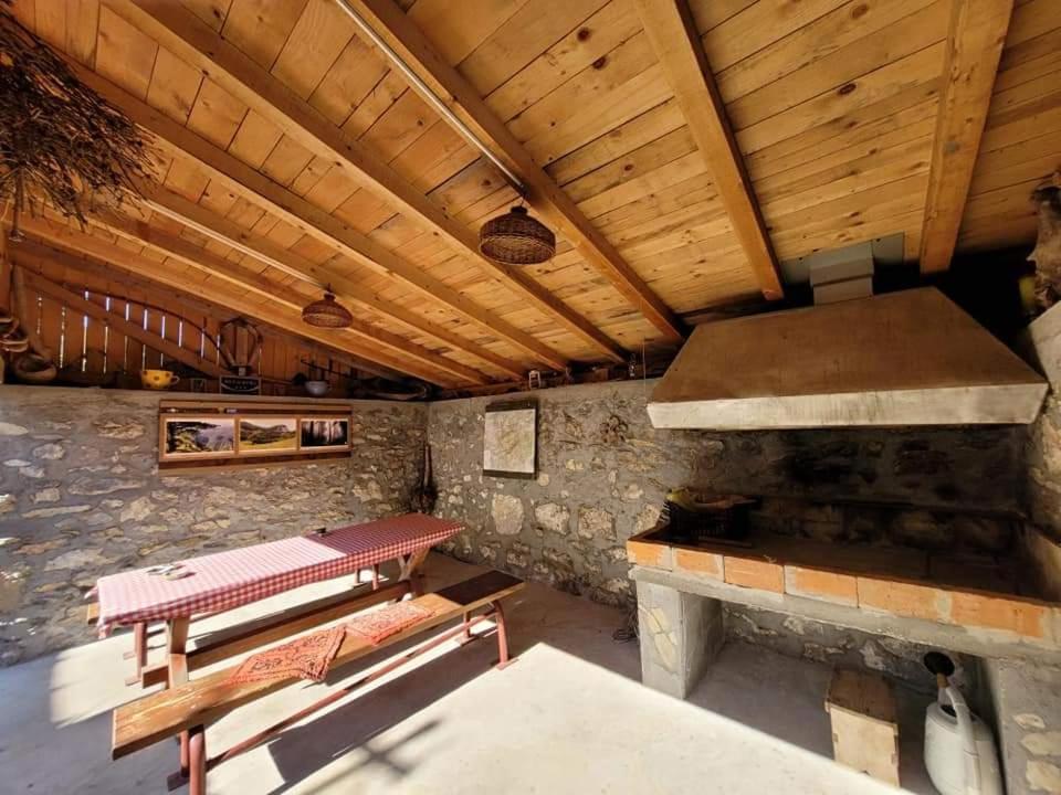 Etno Guest House Lalovic Tjentiste Buitenkant foto